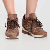 "Enea - Zapatillas Confort 2025" can be rewritten as "Enea - Zapatillas Cómodas 2025".