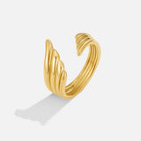 Anillo de Oro con Ala de Ángel