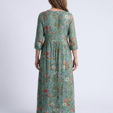 Valérie | Vestido maxi floral con escote en V y mangas tres cuartos" 

Rewritten: "Valérie | Maxi vestido floral con escote en V y mangas de tres cuartos