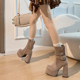 Amália - Urban style boots with personality and confidence