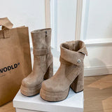 Amália - Urban style boots with personality and confidence