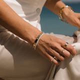 Pulsera de trébol dorada