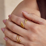 Anillo de Oro con Ala de Ángel