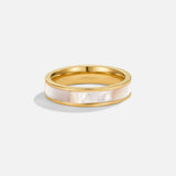 Anillo de oro con perla color marfil