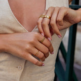 Anillo de cuentas de oro Leona