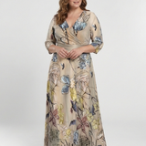 Caroline | Vestido maxi de flores con mangas tres cuartos y diseño envolvente