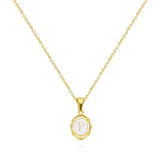 Collar vintage de oro con letra