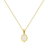 Collar vintage de oro con letra