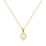 Collar vintage de oro con letra