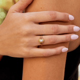 Anillo de perlas real de época